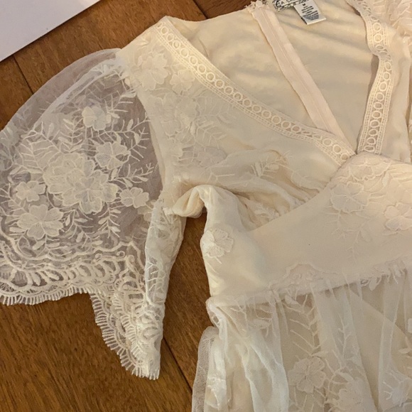 NWOT Flying Tomato Lace Blouse - Picture 6 of 7